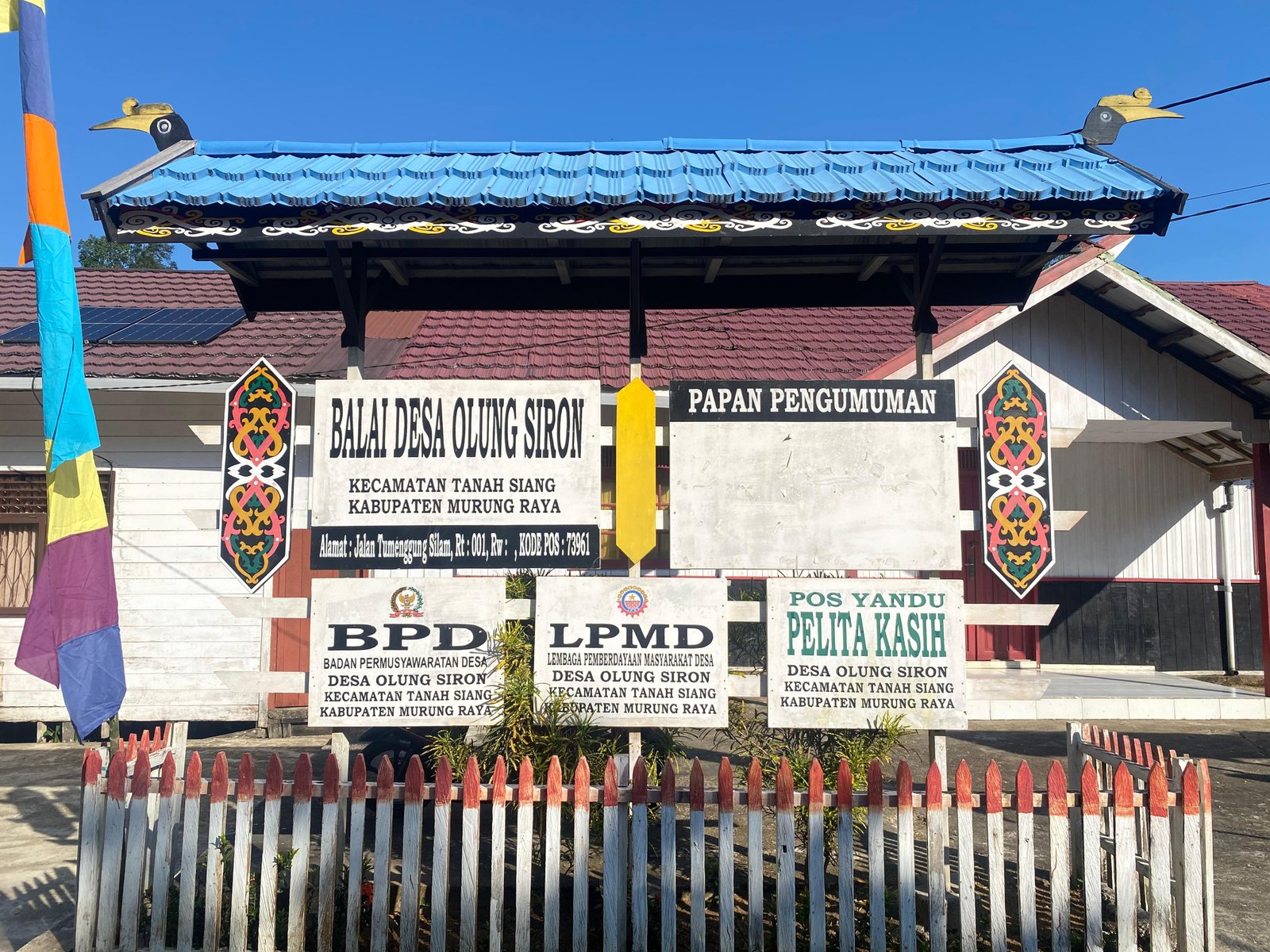 Balai Desa Olong Siron
